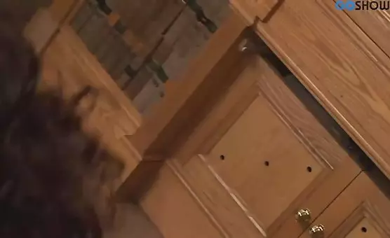 Experienced slut indulges in deepthroating